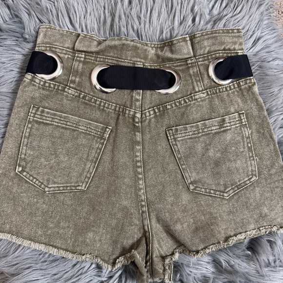 Olive Green High-Waisted Shorts with Belt | NWT | - Picture 4 of 4